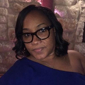 Meet your Posher, Leisha